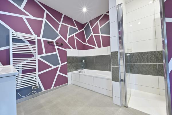 Maison contemporaine sur  sous-sol, trois chambres à Saintes