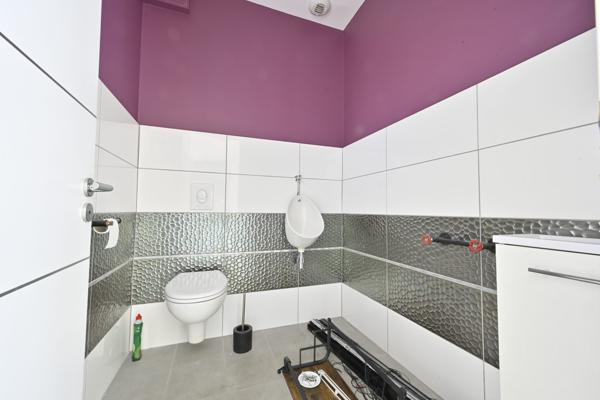 Maison contemporaine sur  sous-sol, trois chambres à Saintes