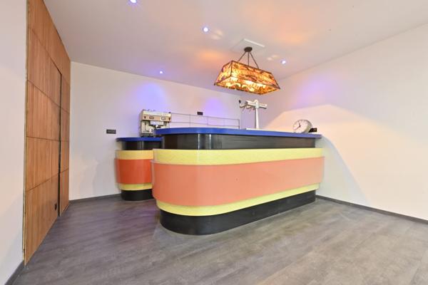 Maison contemporaine sur  sous-sol, trois chambres à Saintes