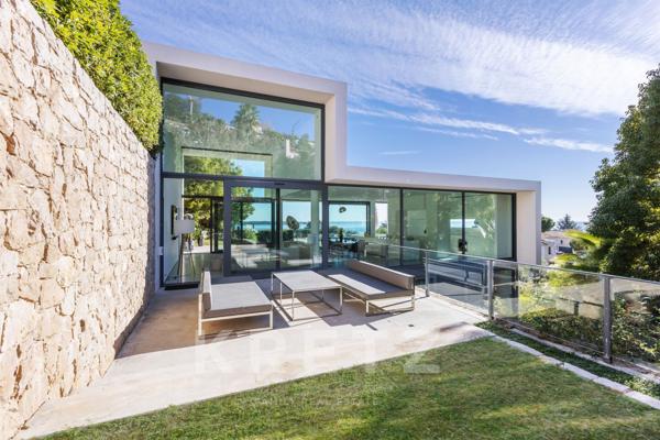 VILLA CONTEMPORAINE  - Quartier La Mer-Le Puadon-Cannes Eden - GOLFE JUAN
