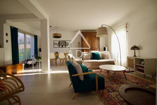 EXCLUSIVITE A VENDRE Maison à JOUARS PONTCHARTRAIN 6 pièces / 4 chambres 125m2