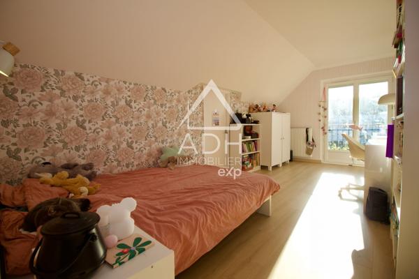 EXCLUSIVITE A VENDRE Maison à JOUARS PONTCHARTRAIN 6 pièces / 4 chambres 125m2