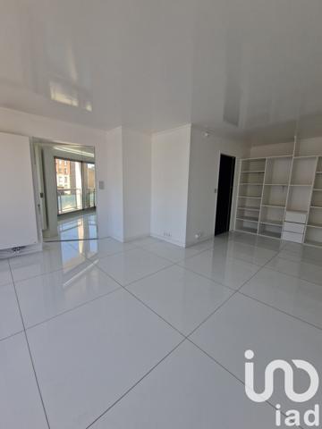 Location appartement 3 pièces 95 m² Clichy