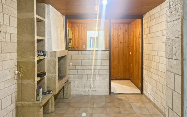 Maison à vendre    2 pièces •  Marseillan