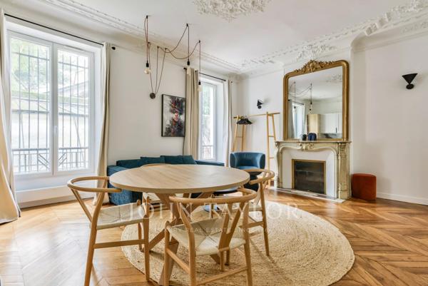 Ensemble immobilier composé de 7 appartements