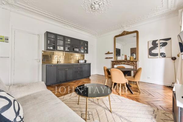 Ensemble immobilier composé de 7 appartements