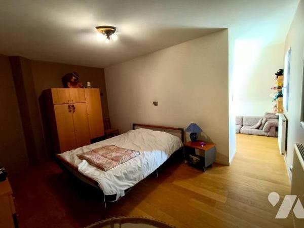 SEULEMENT CHEZ TRENTE CINQ NOTAIRES - dans un secteur calme et très recherché à 10 mn à pied du...