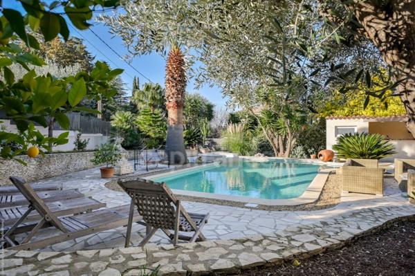 Maison à vendre 7 pièces CEYRESTE (13)