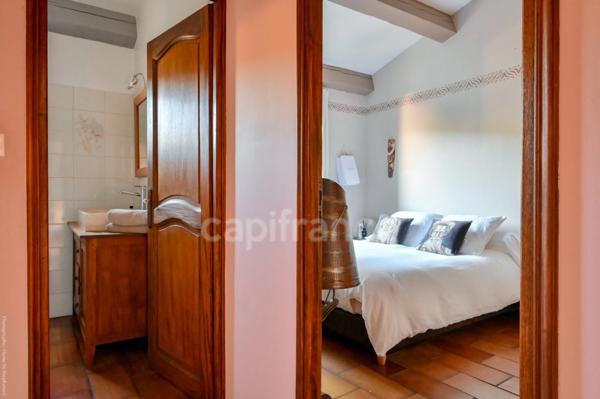 Maison à vendre 7 pièces CEYRESTE (13)