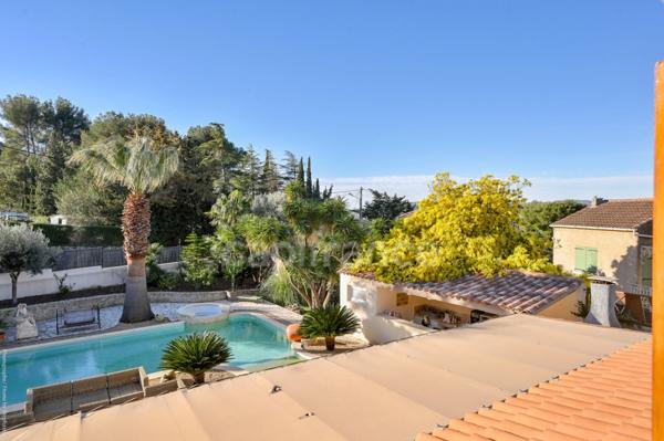 Maison à vendre 7 pièces CEYRESTE (13)