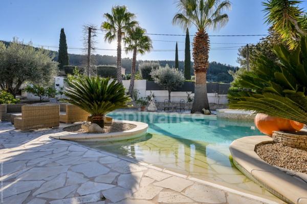 Maison à vendre 7 pièces CEYRESTE (13)