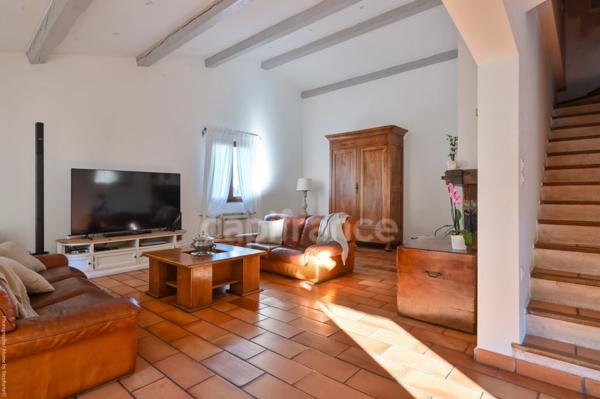 Maison à vendre 7 pièces CEYRESTE (13)