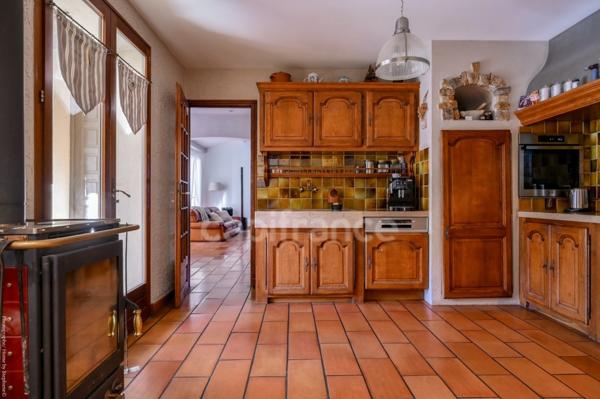 Maison à vendre 7 pièces CEYRESTE (13)