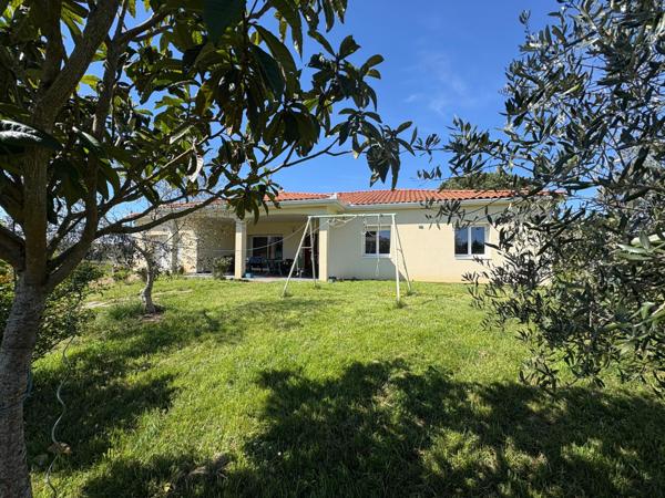 Maison plain pied - 5 pièces - 143m2