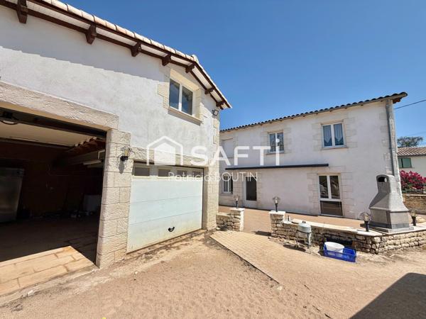 PAVILLON 4 CHAMBRES + BUREAU AVEC JARDIN, DOUBLE GARAGE ET PISCINE A LA CRECHE !