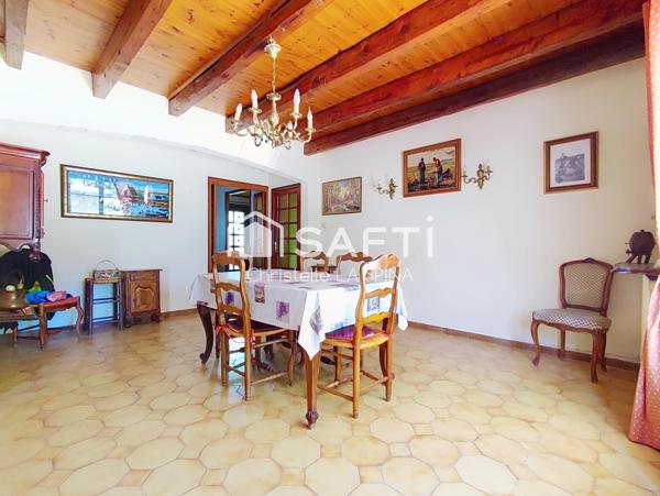 Maison de caractère avec jardin et garage, à quelques pas du centre historique d’Arles