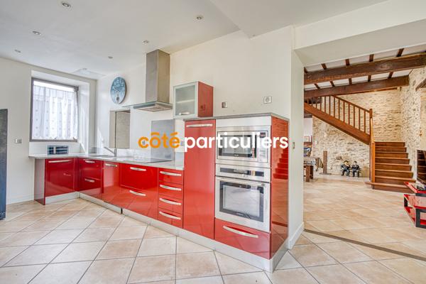 Vente Maison275 m² - 9 Pièces - LA ROCHE SUR YON (85000)