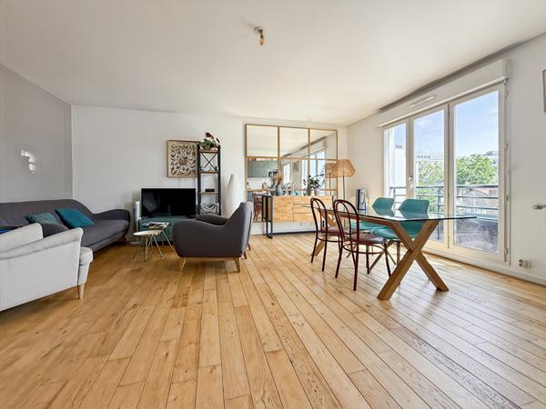 Appartement  Bas-Montreuil limite Vincennes 3 pièce(s) 71.45m² avec place   de parking et local vélo