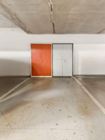 Appartement  Bas-Montreuil limite Vincennes 3 pièce(s) 71.45m² avec place   de parking et local vélo