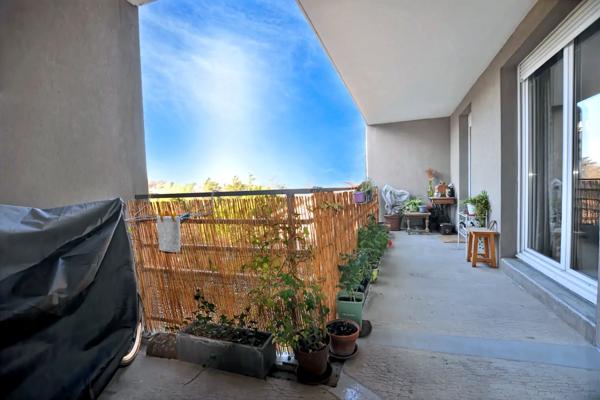 Appartement 2 pièces - 52 m² Exclusivité efficity