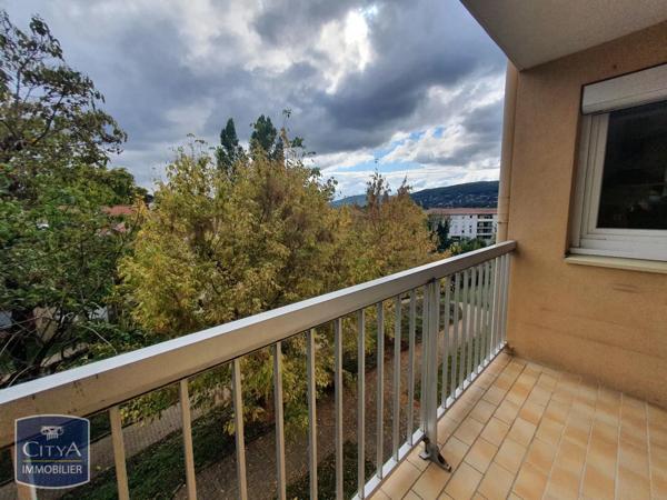 Appartement à louer 3 pièces 72.46m²