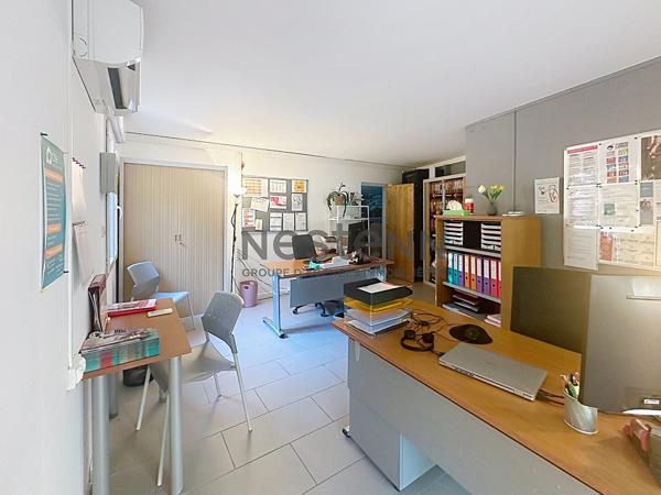 A VENDRE IMMEUBLE DE RAPPORT - LOCATAIRES EN PLACE - CENTRE VILLE SAINT PAUL TROIS CHATEAUX