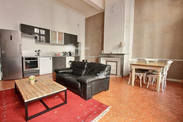 T2 meublé dans immeuble bourgeois idéal étudiant