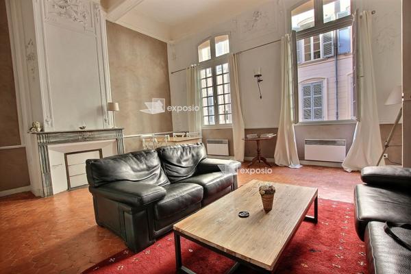 T2 meublé dans immeuble bourgeois idéal étudiant