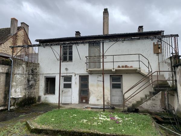 Achat maison Louhans - 7 pièce(s) - 210 m² - 99 000 €