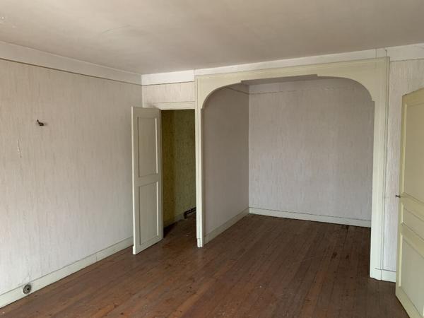 Achat maison Louhans - 7 pièce(s) - 210 m² - 99 000 €