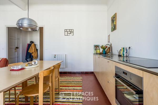 Appartement Art déco rénové avec balcon – Foch