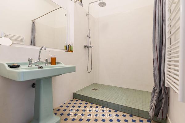 Appartement Art déco rénové avec balcon – Foch