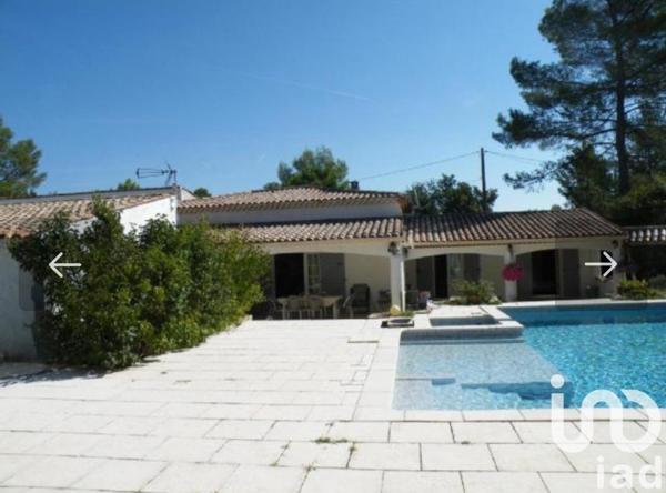 Maison 5 pièces de 160 m² à Tourrettes (83440)