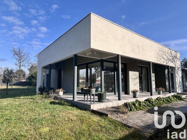 Maison à vendre 6 pièces 140 m² Le Pian-Médoc