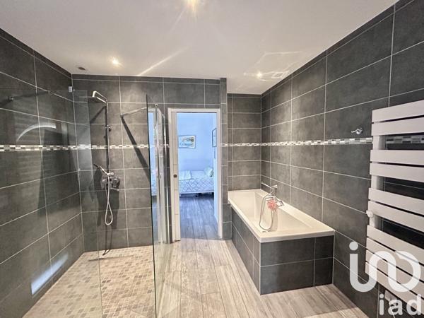 Maison à vendre 6 pièces 140 m² Le Pian-Médoc