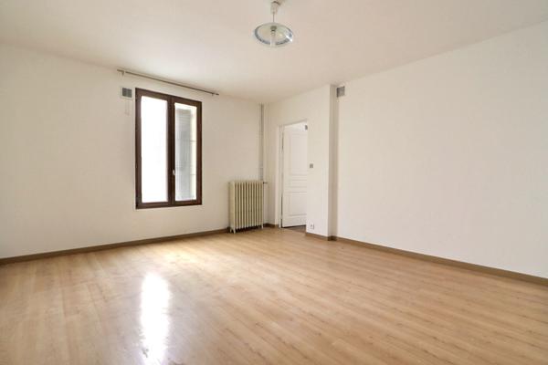 Appartement Aubervilliers 3 pièces 59.9 m2