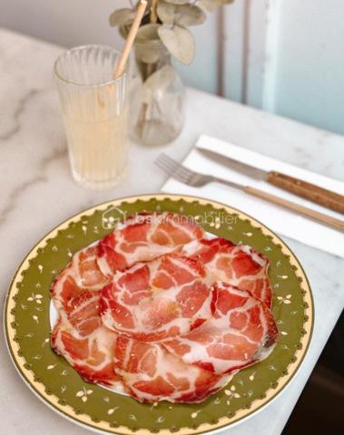 Local d activites de 40 m²