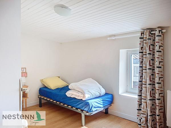 A vendre à l'Eguille, maison de 115m² avec ses 4 chambres en plein centre villle.