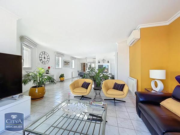 Appartement à vendre 5 pièces 213.45m²