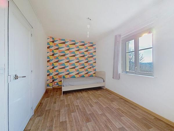 Maison - Sablonnières - 4 pièces de 74m² - Terrain 1296m² avec Garage