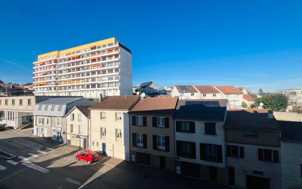 Appartement à vendre    3 pièces • 80,48 m2 Limoges