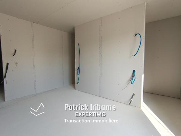 Saintes (17100) Maison individuelle de plain pied.