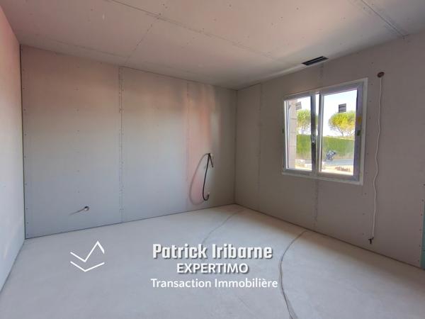 Saintes (17100) Maison individuelle de plain pied.