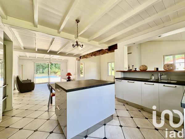 Maison à vendre 9 pièces 225 m² Breuillet