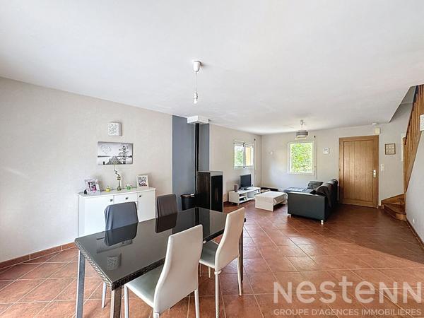 Maison contemporaine, vie de plain pied - 106m² - 4 chambres - sous-sol ; Languidic.