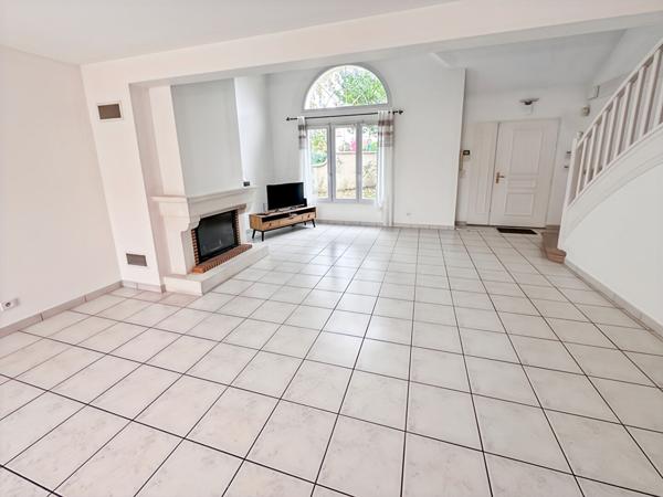 Maison Orgeval 6 pièce(s) 145 m2