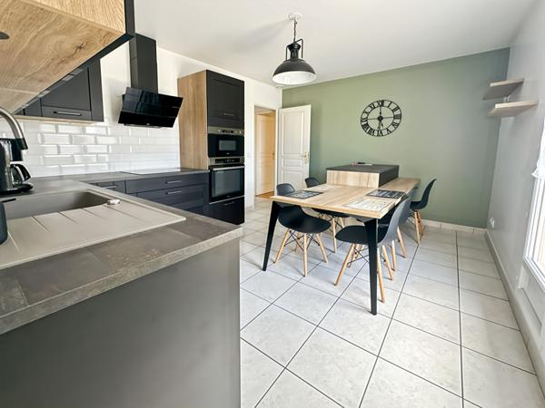 Maison Orgeval 6 pièce(s) 145 m2