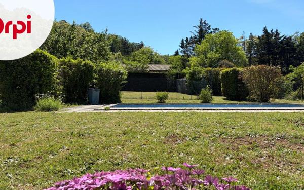 Maison à vendre    4 pièces • 132,15 m2 Saint-Paul-Trois-Châteaux