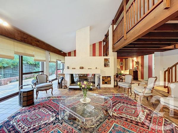 Maison à vendre  7 pièces - 190 m 2   LE TAILLAN MEDOC  - 33