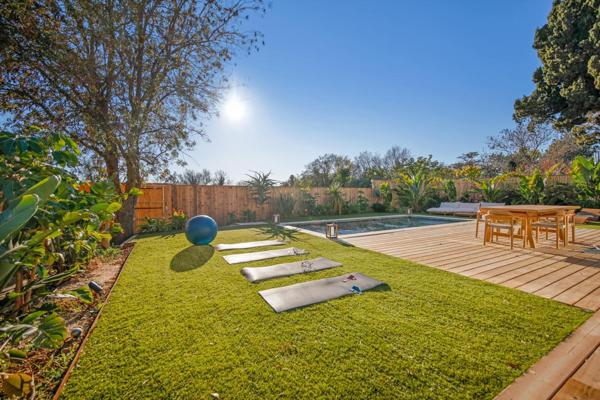 Hyères (83400) Villa récente entre mer et ville.